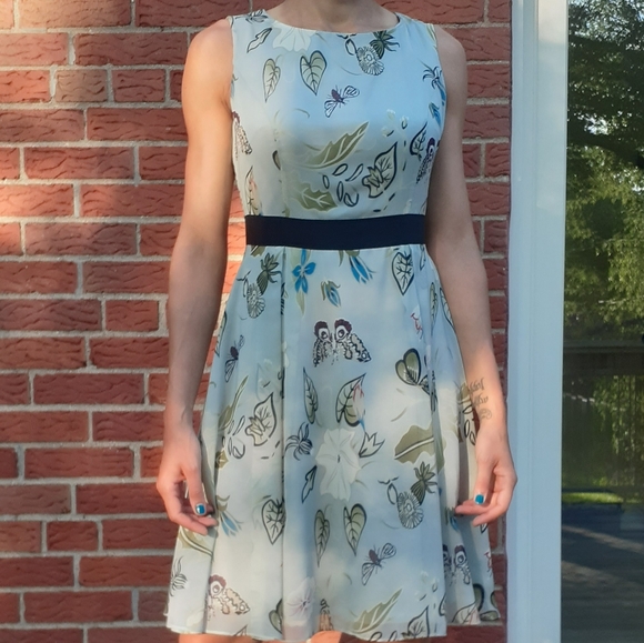 Summer dress with romantic flower pattern - Picture 2 of 6